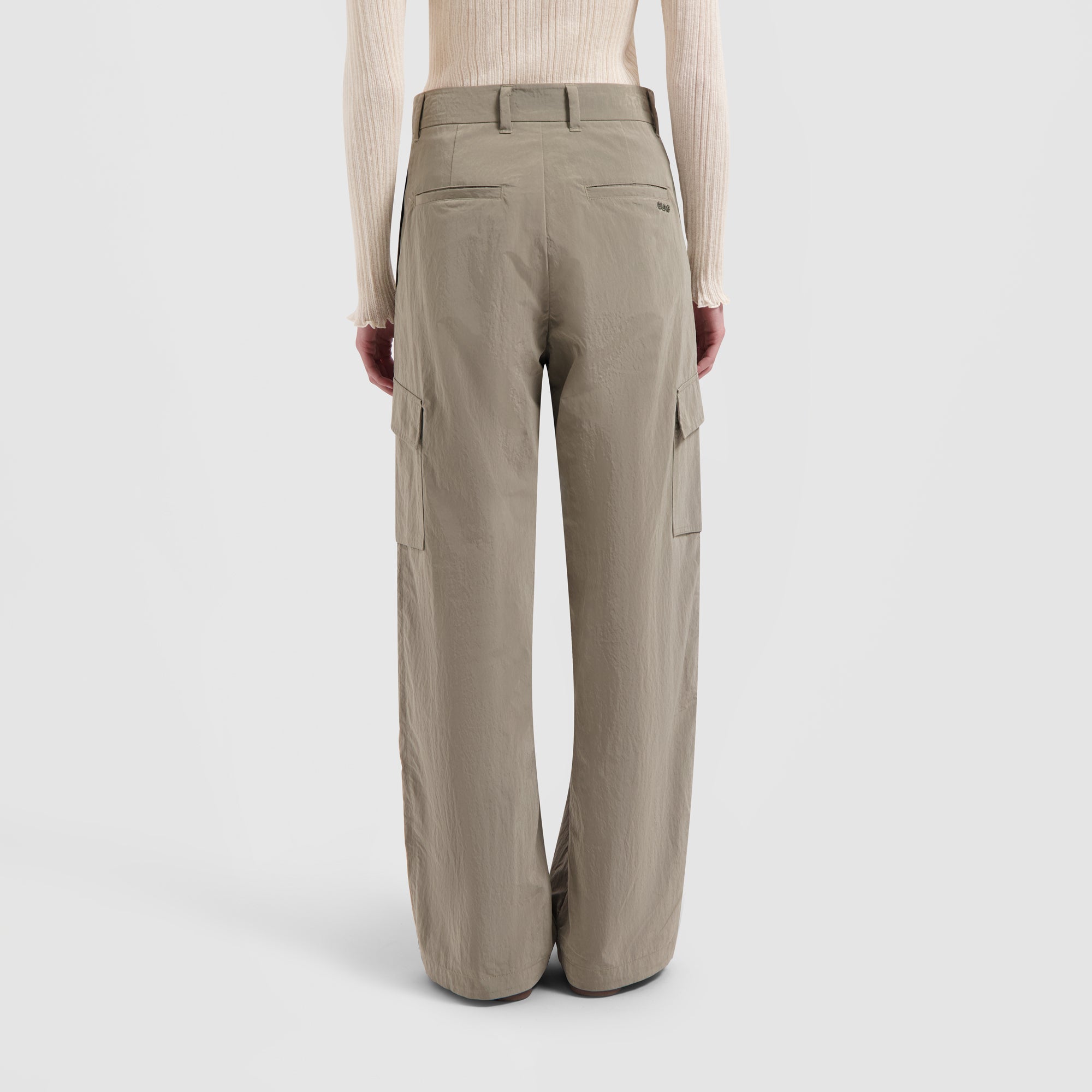 WMN Nylon Cargo Pants - Grey